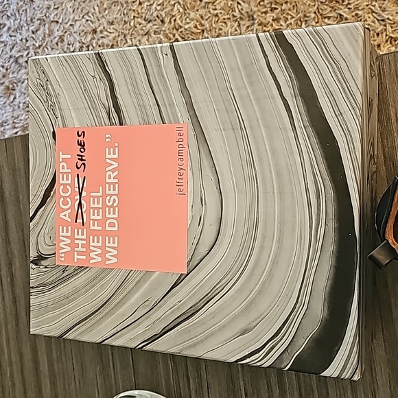 Jeffrey Campbell Cromwell - Picture 2 of 9